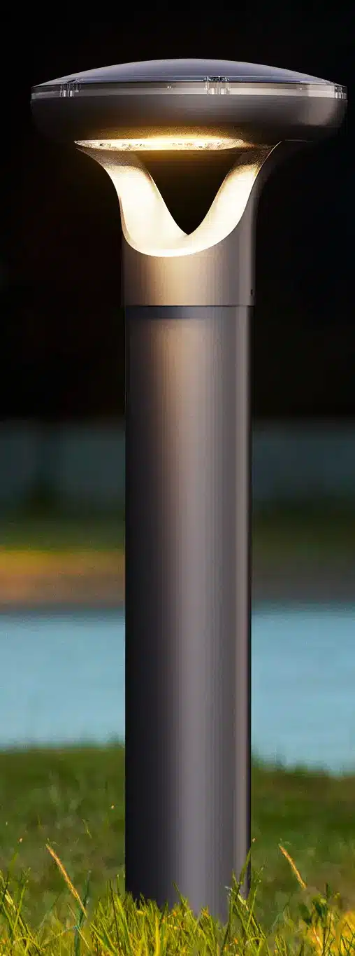 Hestia solar lawn light