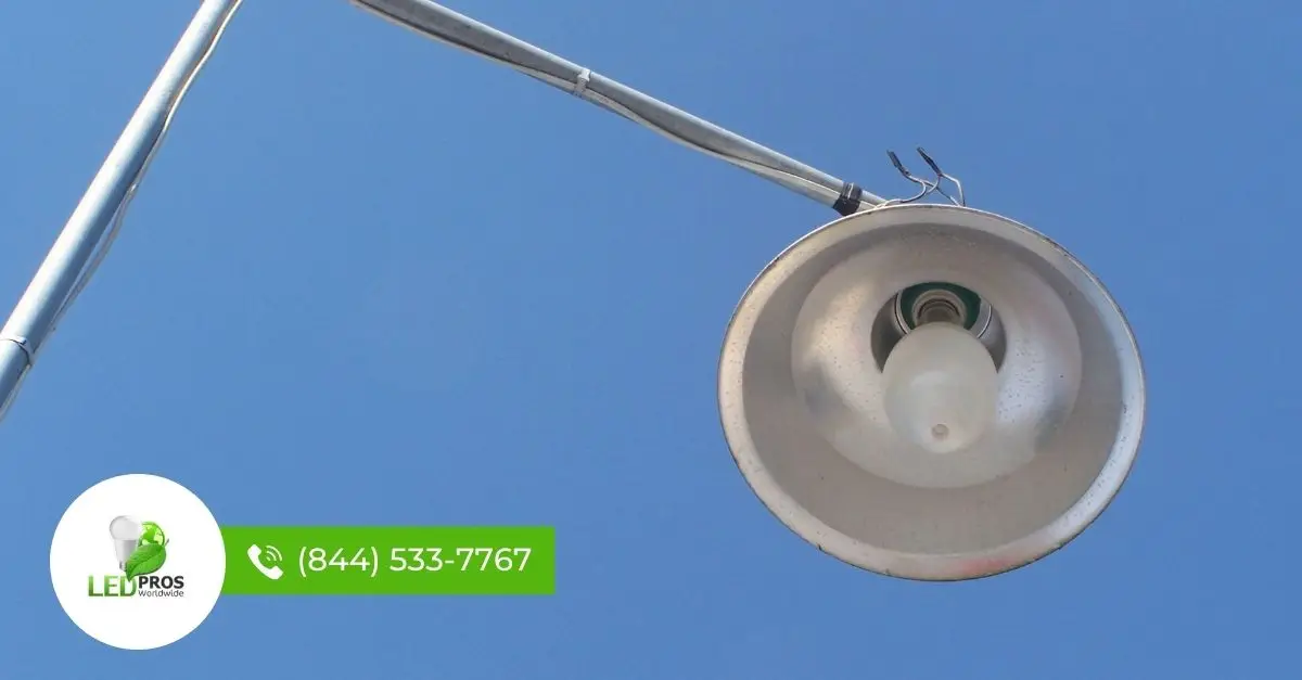 Easy Outdoor Lamp Post Fixture Replacement